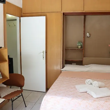 Apartment Monika 208 *